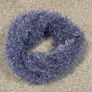 Fluffy Blue Scrunchie scarf